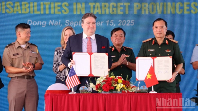 Lễ ký thỏa thuận bổ sung 32 triệu USD vốn ODA không hoàn lại của Hoa Kỳ. ndo_br_img-9583-resize-2283.jpg