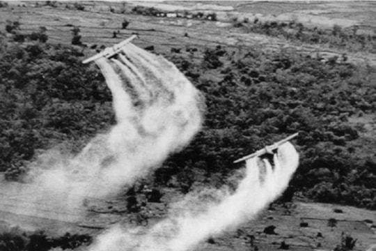 Biên niên sử vắn tắt về việc quân đội Mỹ rải chất độc hóa học trong chiến tranh ở Việt Nam